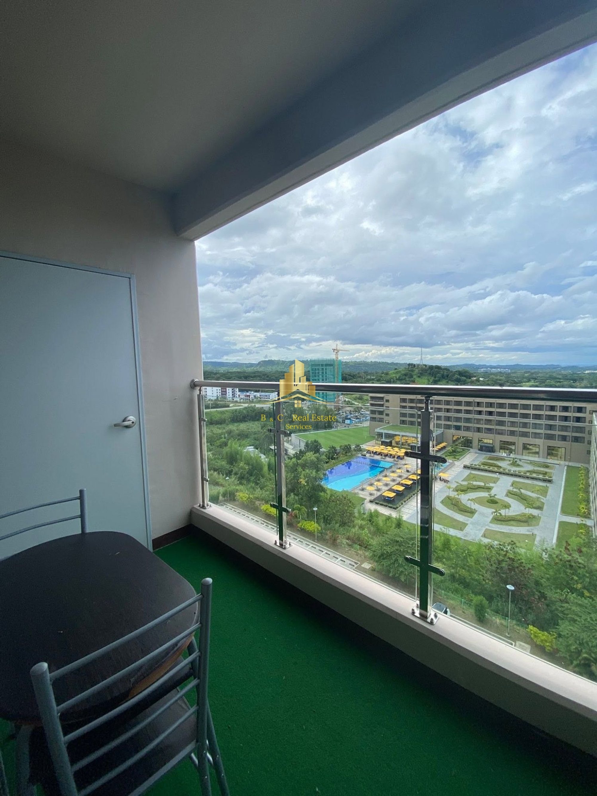 Studio Unit Fully Furnished 8th-Floor with Resort View | S5 Building, in Clark Pampanga, image 1