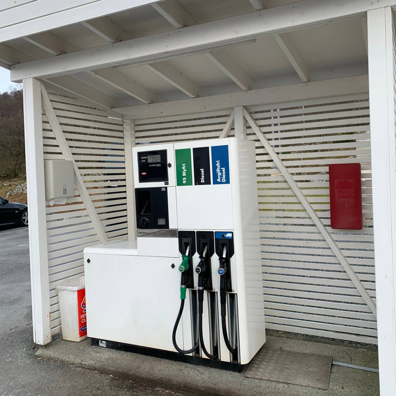 Bensinpumpe ved Joker Frogn