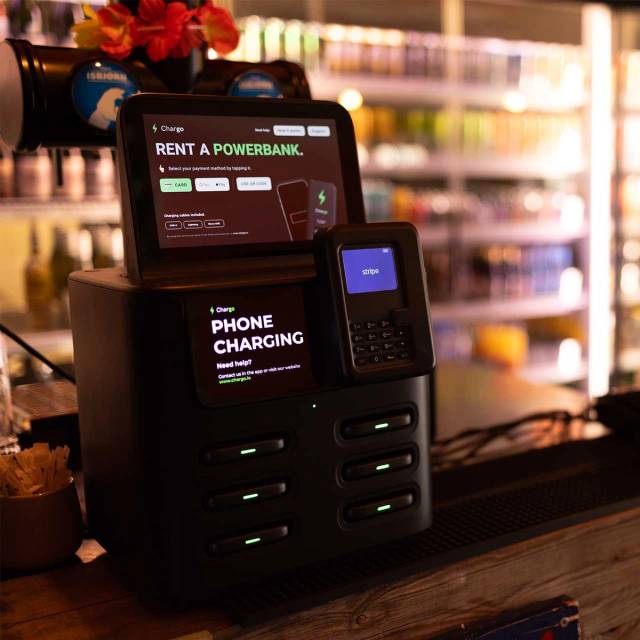 Ladeautomat for mobiltelefon