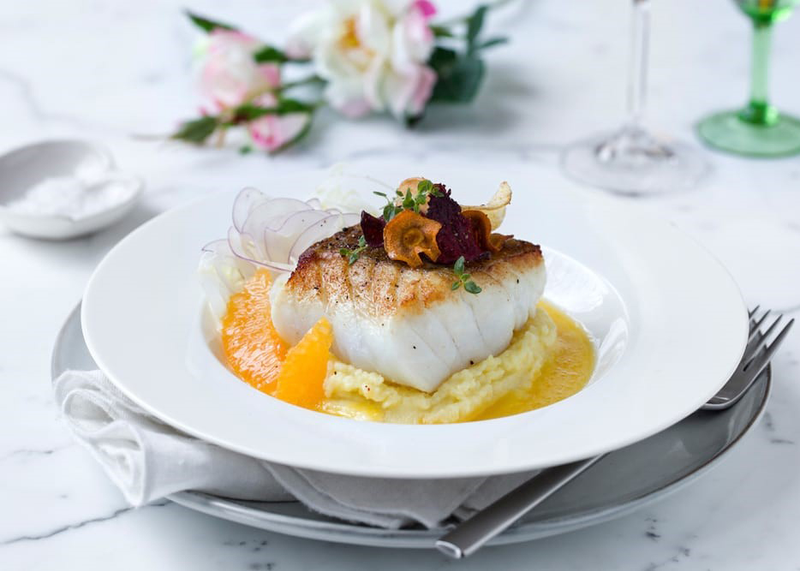 Stekt skrei med appelsinsaus og potetmos