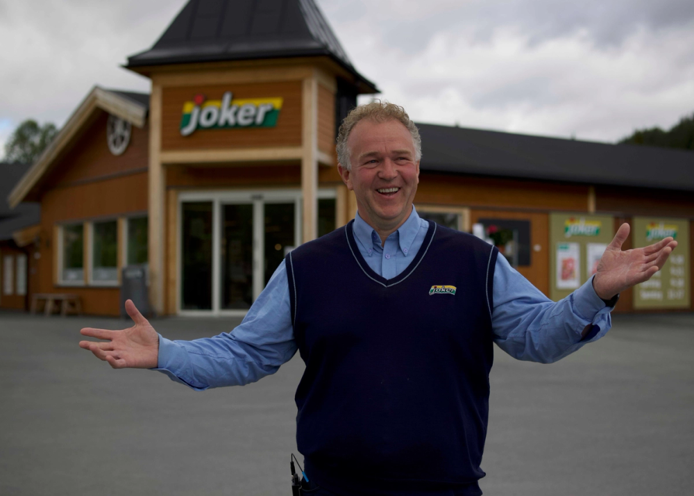 Harald Lasskogen utenfor Joker Vaset