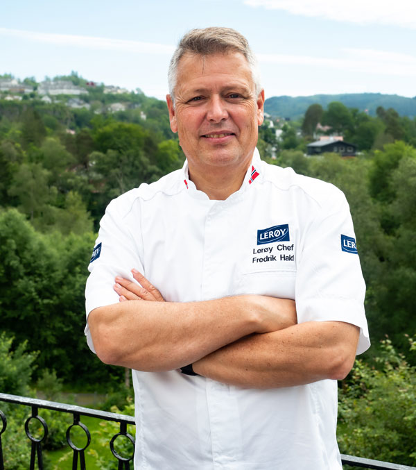 Fredrik Hald poserer foran kameraet