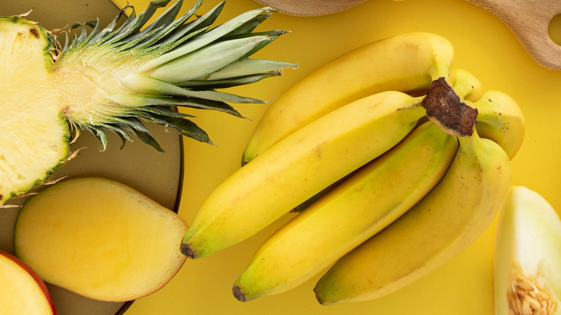 Bananer i klase på bord