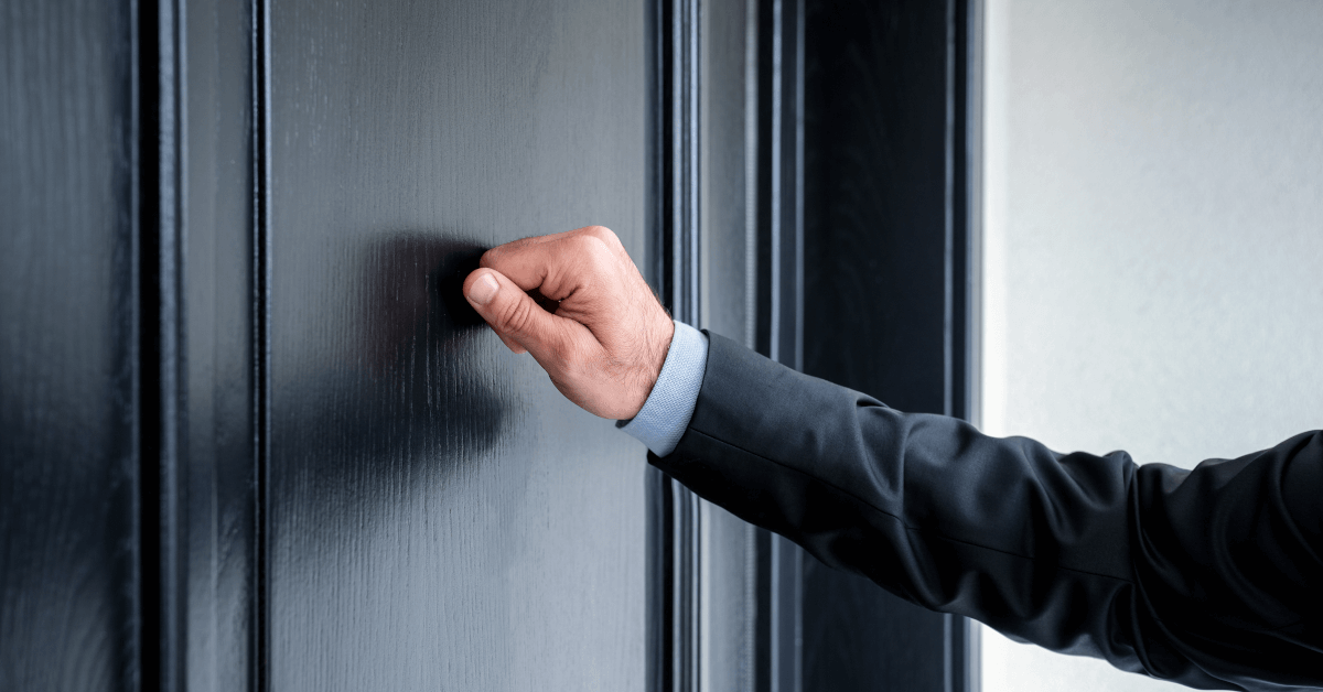 How To Follow Up With Your Customers and Keep Them Coming Back