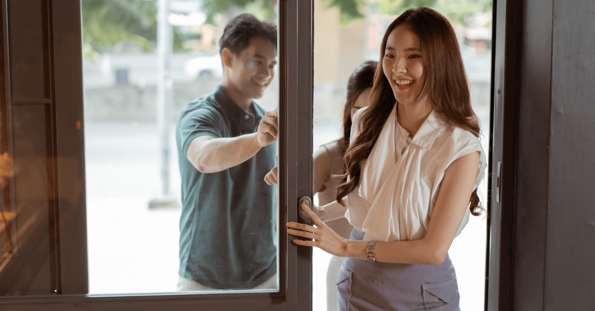 How To Keep Customers Coming Back (6 Ways To Cut Churn)