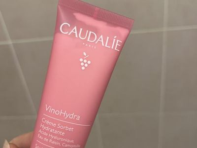 Vinohydra Crème Sorbet : La Fraîcheur du Raisin dans un Pot Magique Caudalie