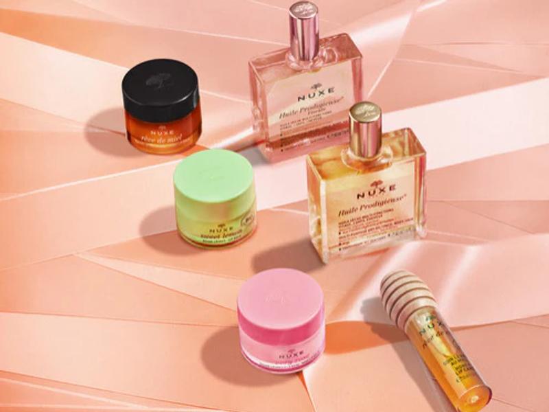 Guide Complet Nuxe : L'Excellence de la Cosmétique Française avec l'Huile Prodigieuse