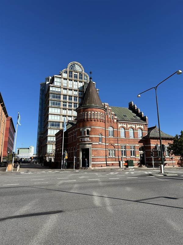 Skolans entré