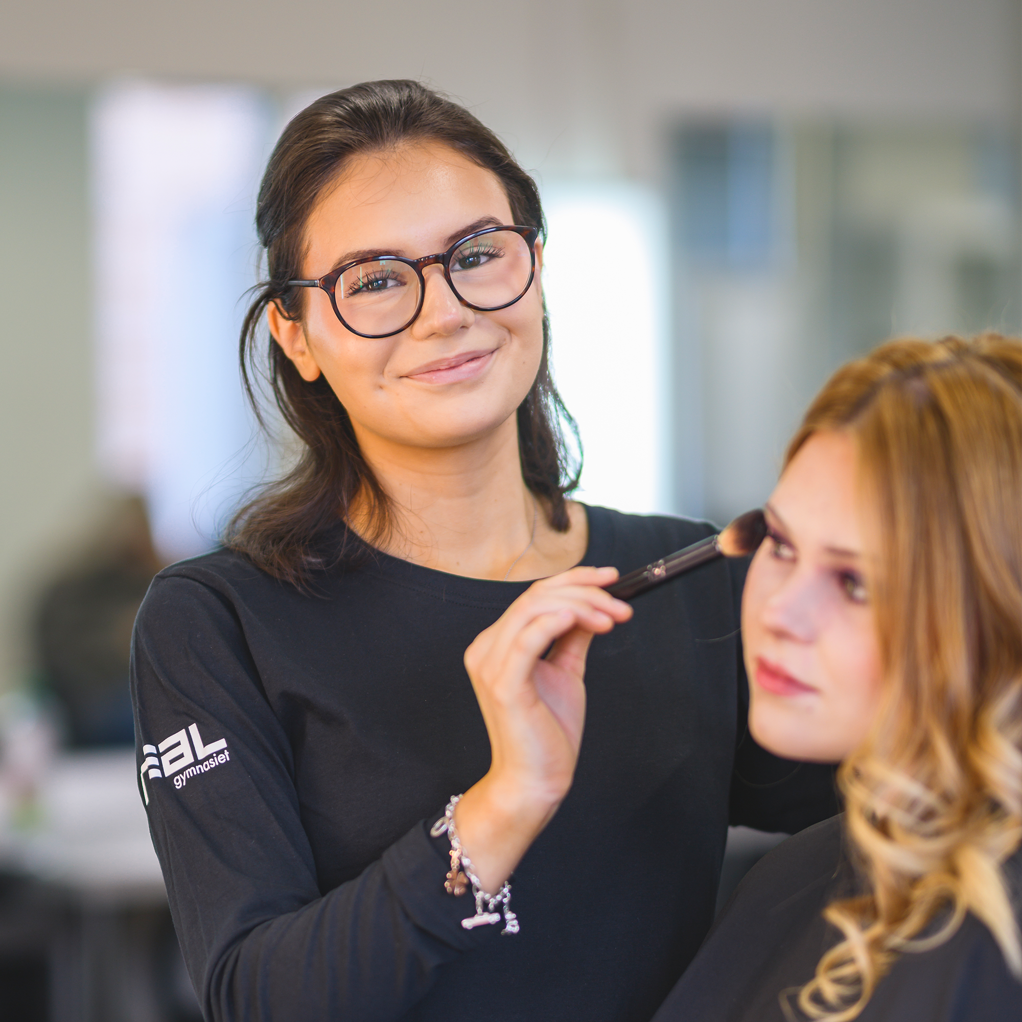 Hår- och makeupstylist