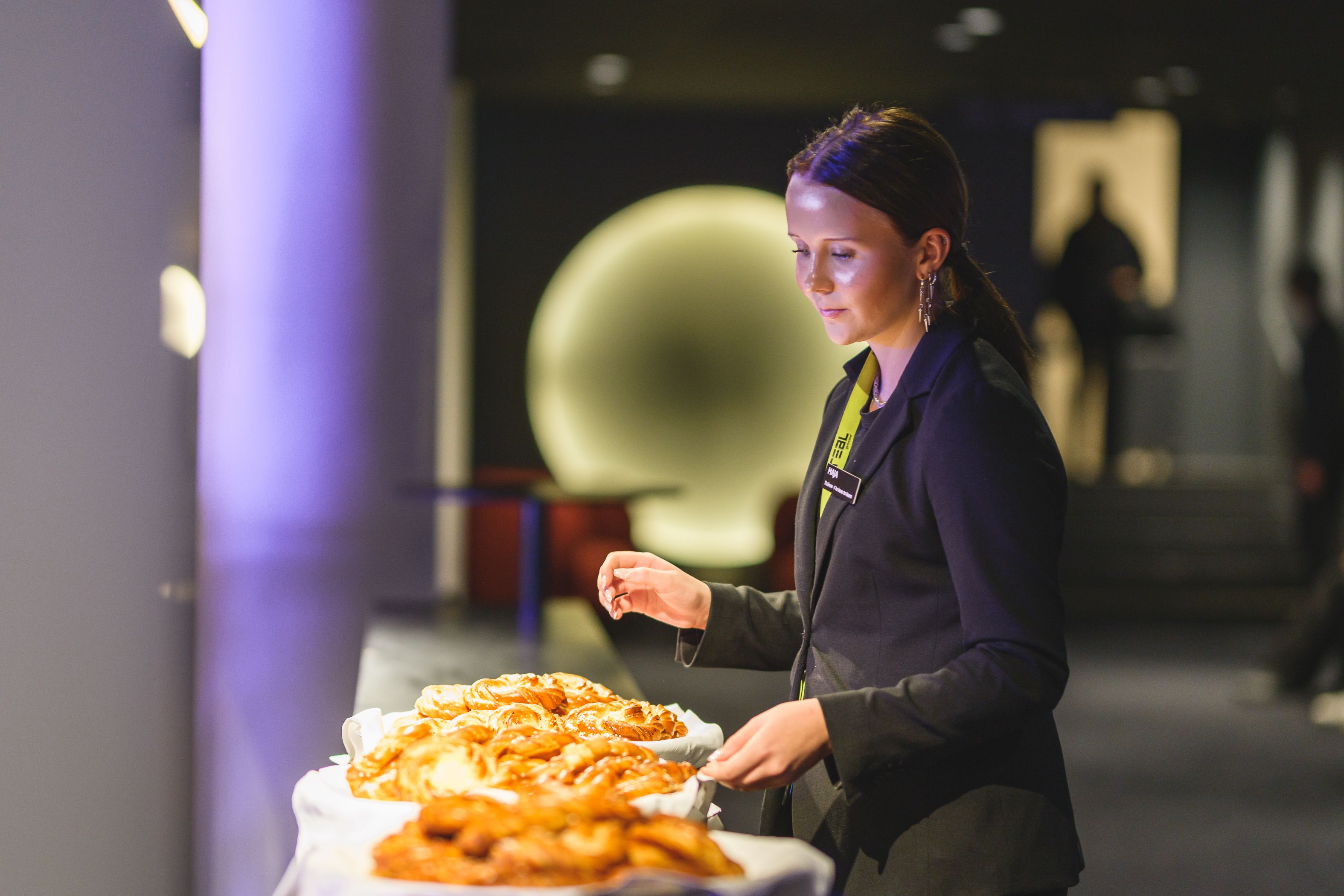 Elev ute på APL på hotell