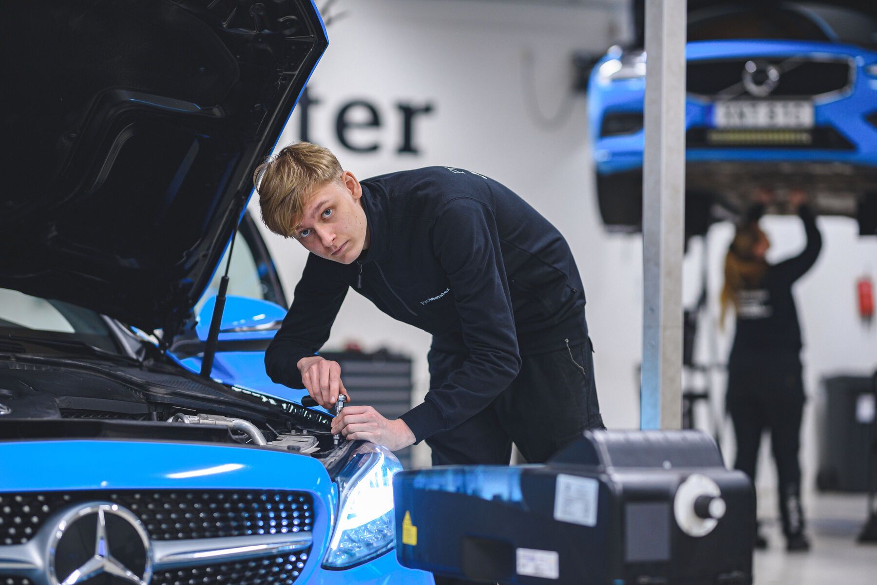 Två elever på Arken Zoo