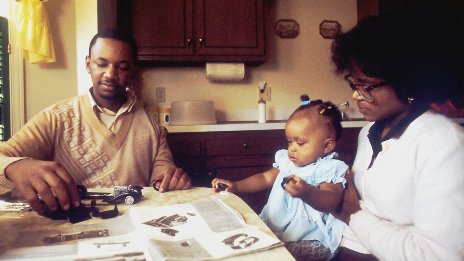 Who Becomes the Guardian If Both Parents Die? How to Choose and Document It — photo by National Cancer Institute on unsplash