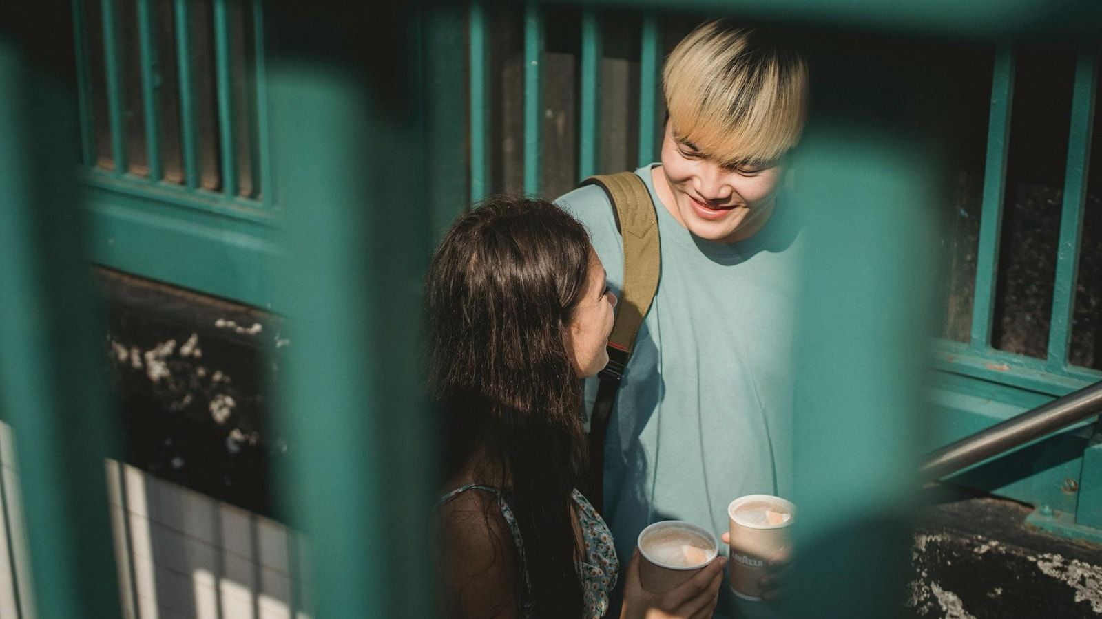 Neptune vs LawDepot: Features, Pricing, Pros and Cons — photo by Samson Katt on pexels