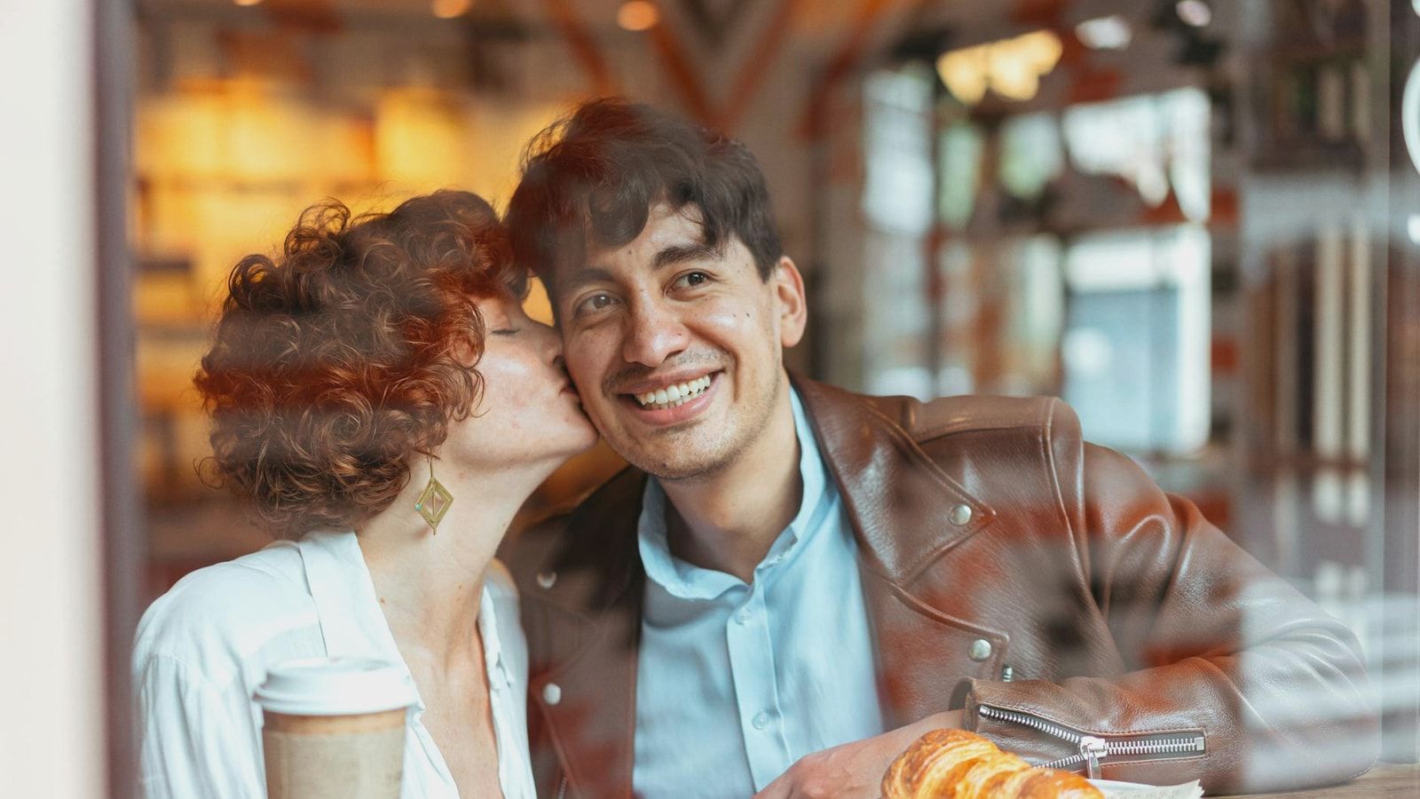 Why Flat Rate Prenup Services Make More Sense Than Hourly Billing — photo by Los Muertos Crew on pexels