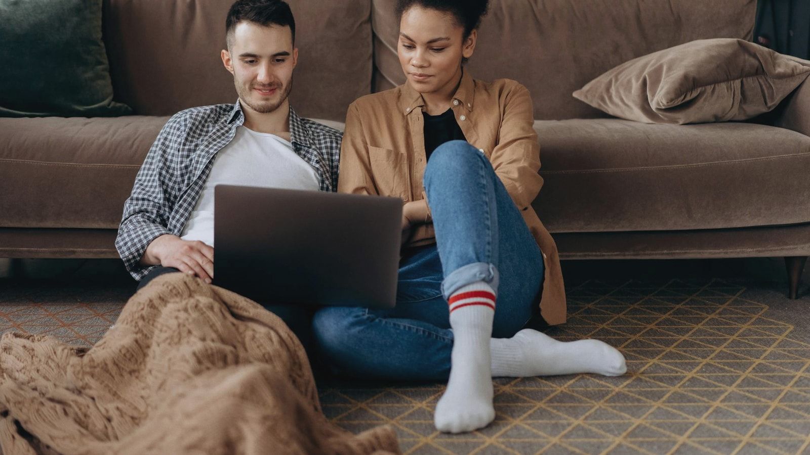 Can You Write a Prenuptial Agreement at Home? — photo by Mikhail Nilov on pexels