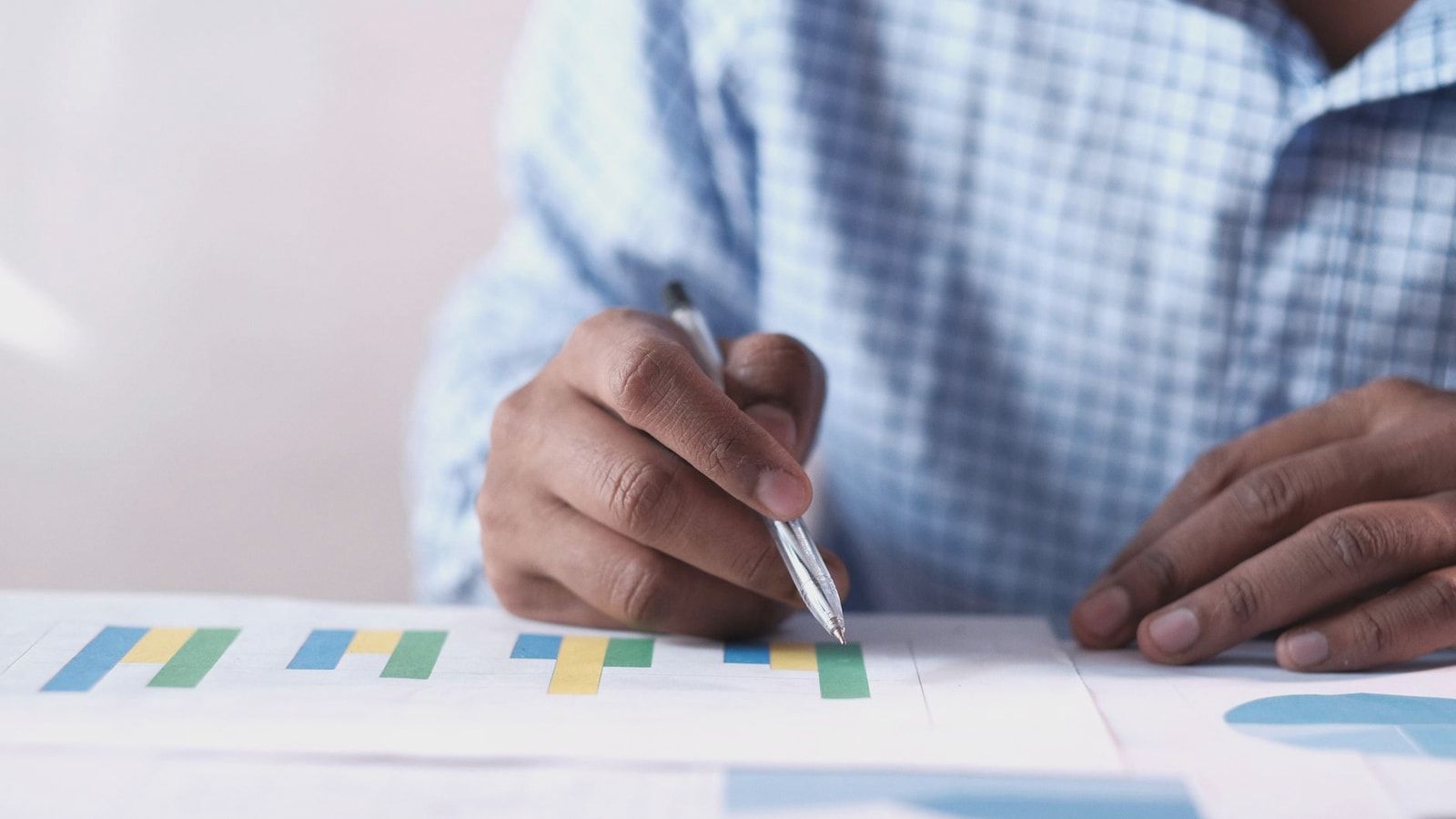 Wedding Budget Breakdown 2026: How to Split Your Budget | Neptune Blog