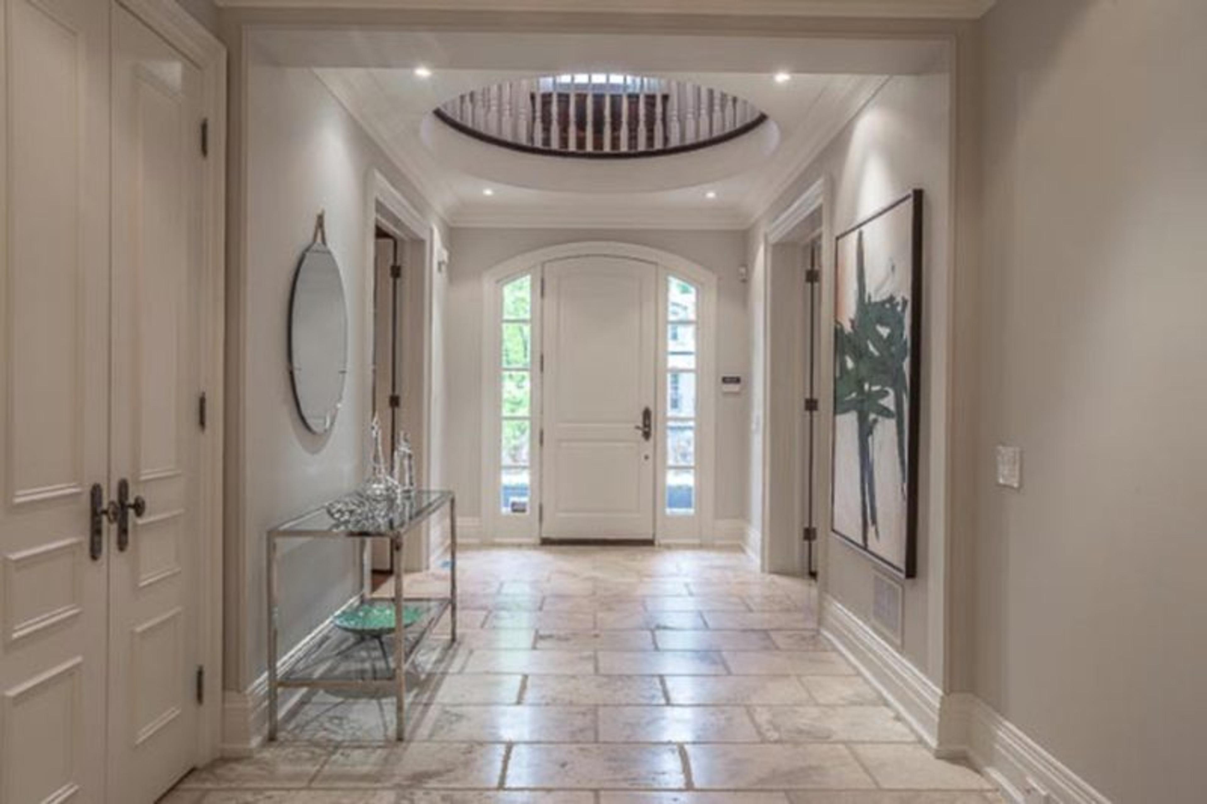 Hallway staging example
