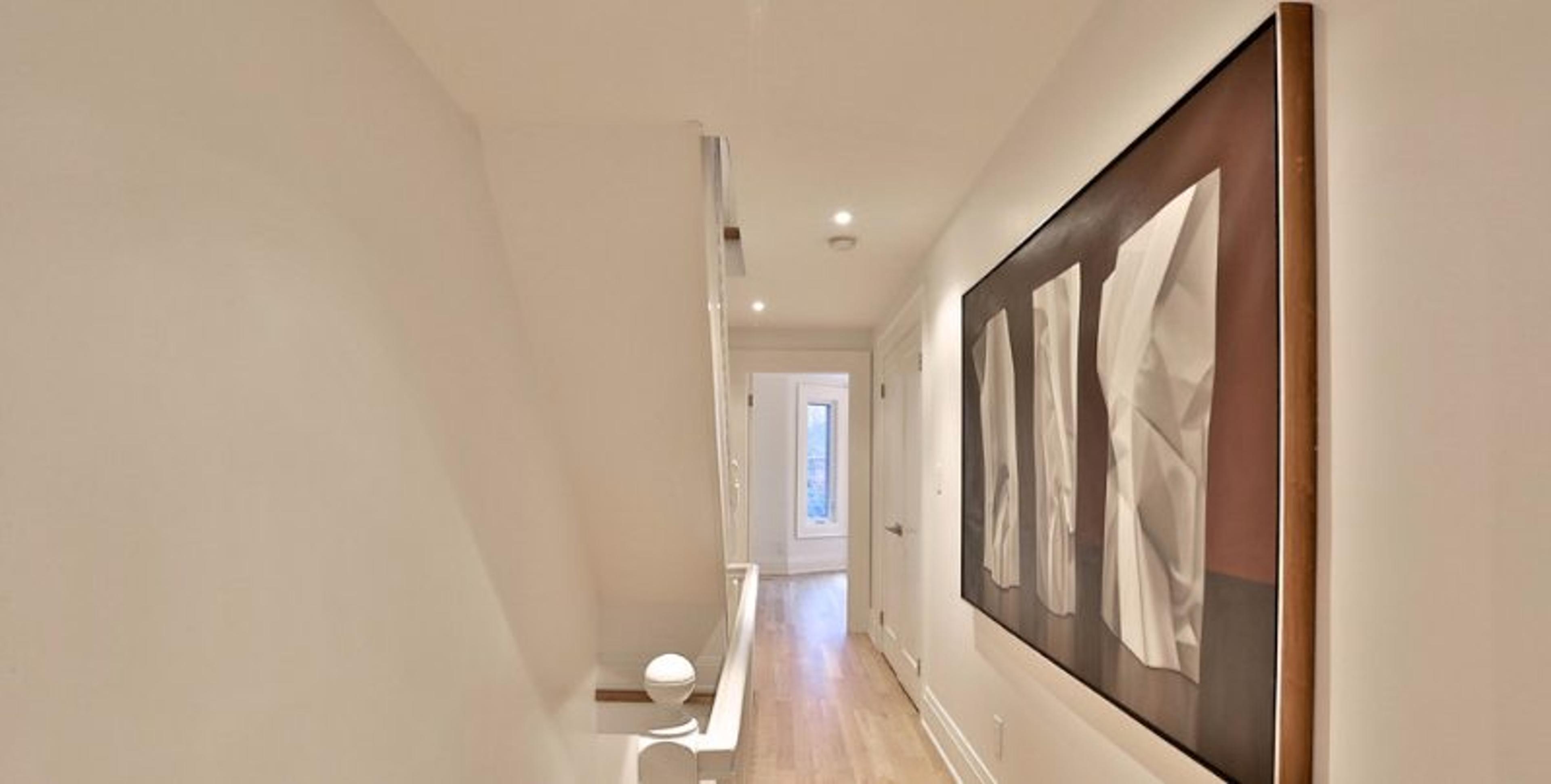 Hallway staging example