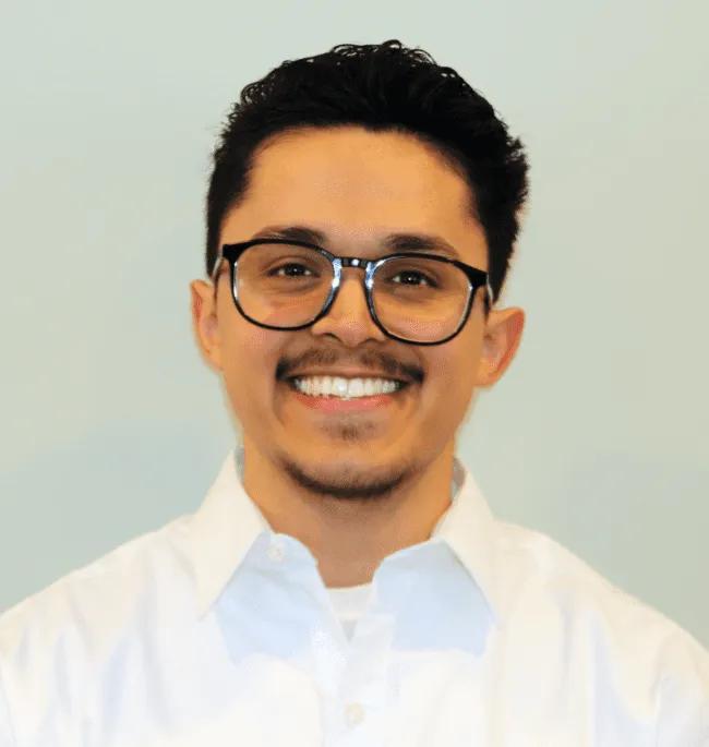 Dr. Daryan Calles