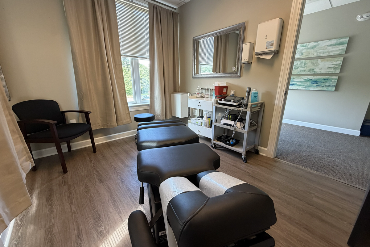 Chiropractic treatment room at the Thompson Healthcare & Sports Medicine - Little Egg Harbor location.