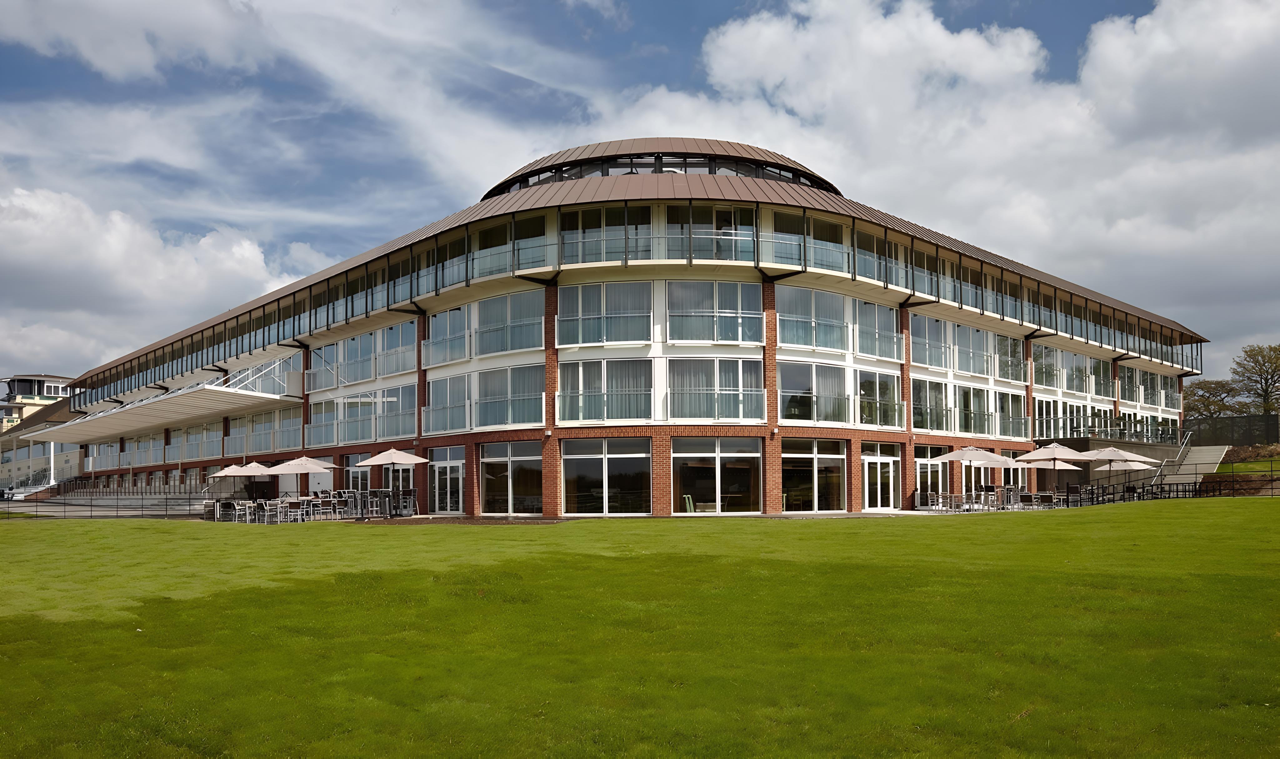Lingfield Park Racecourse
