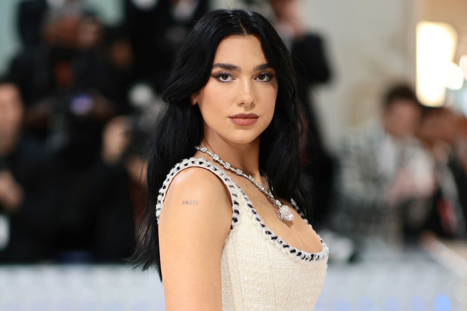 Dua Lipa - Singer