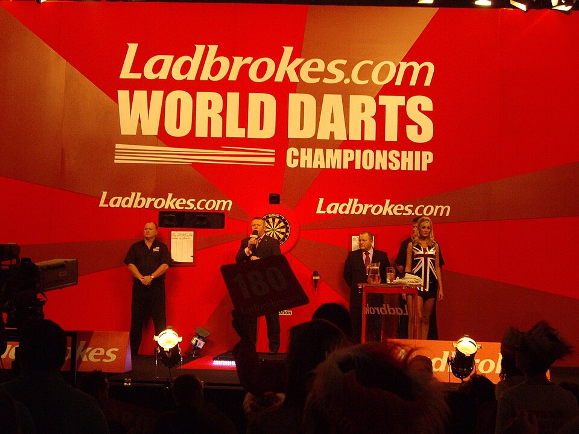 Grand Slam of Darts 2026 Wolverhampton: Dates and Hospitality