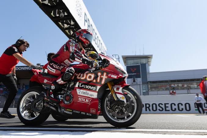 World Superbikes Donington 2027 Hospitality - Donington Park hospitality
