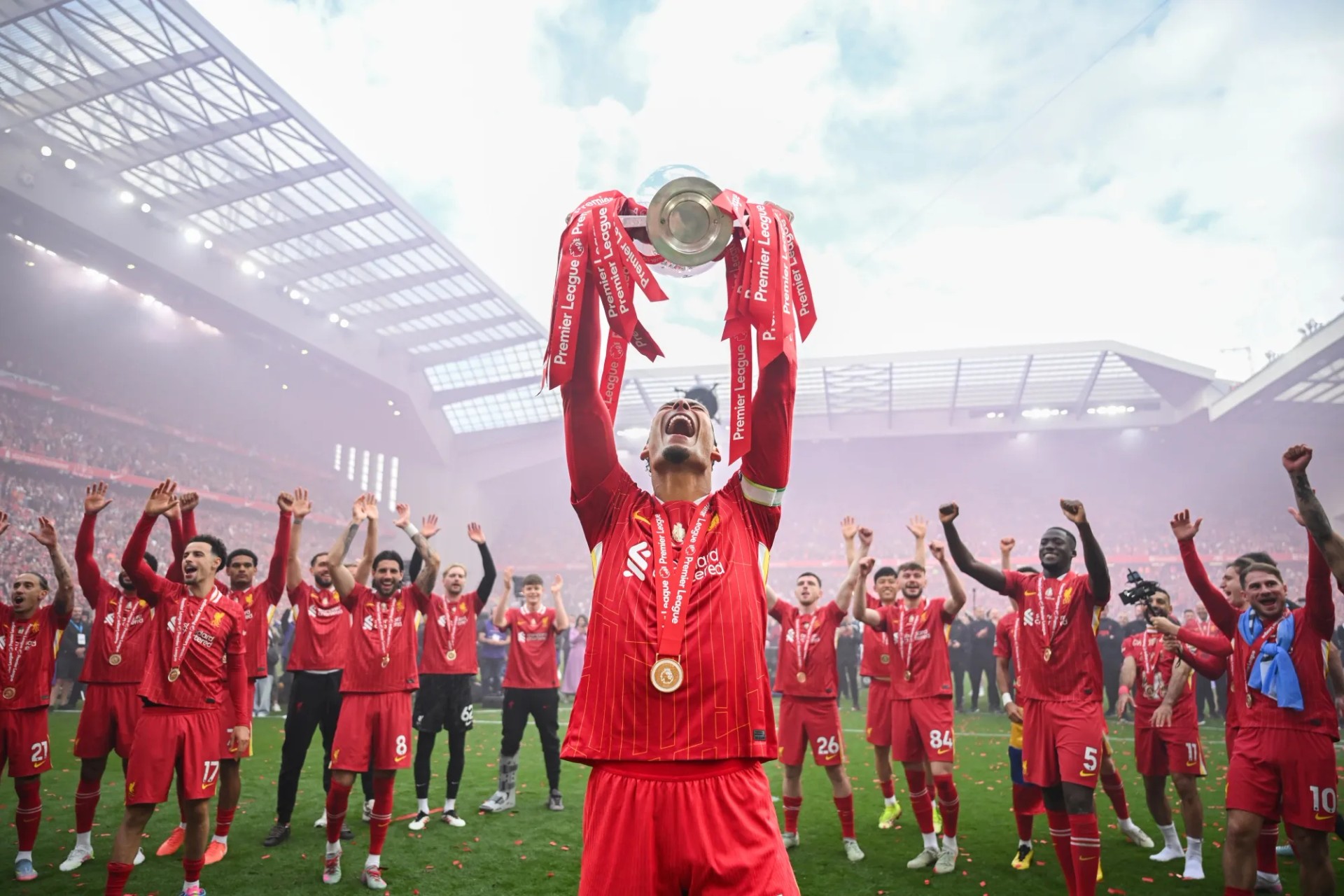 Liverpool FC - Football Team