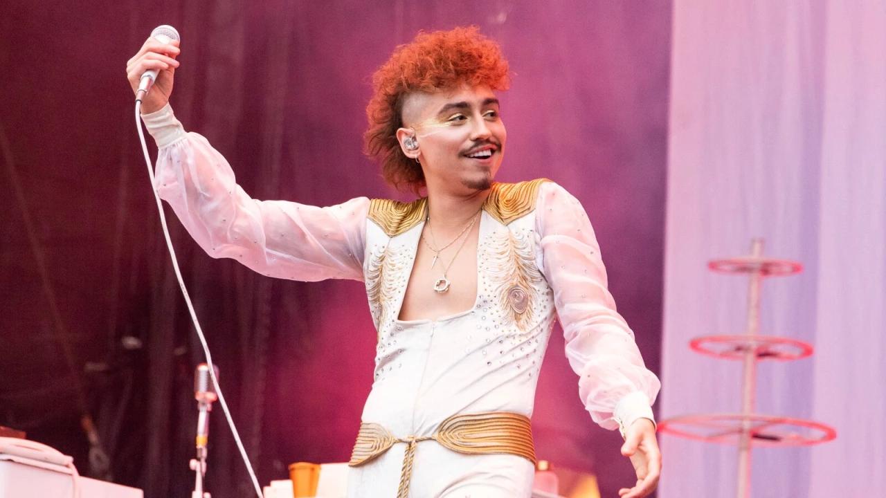 Josh Kiszka - Singer