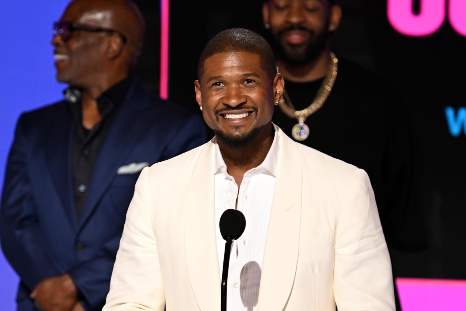 Usher - Singer