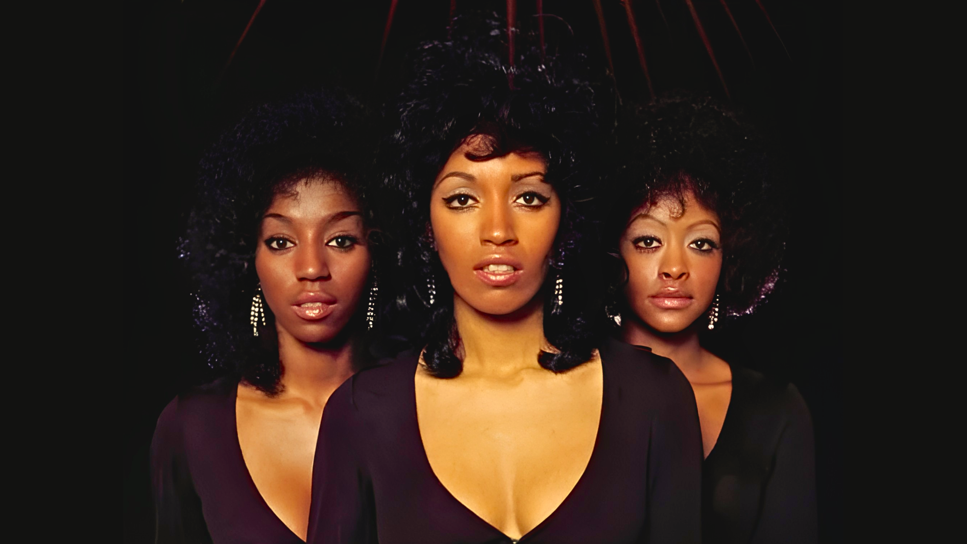 Three female singers - Band