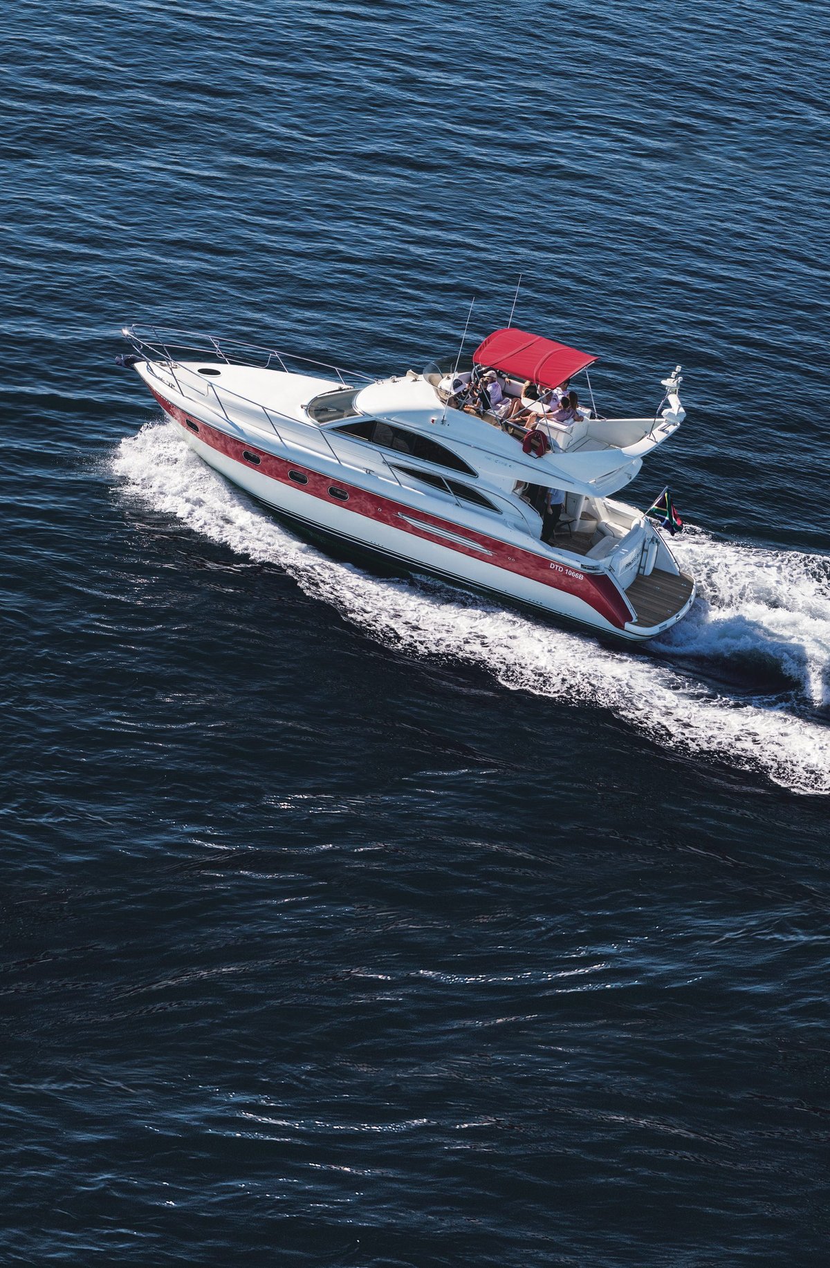 Waterfront Boat Tours | Harbour & Bay Cruises | V&A Waterfront Cape Town