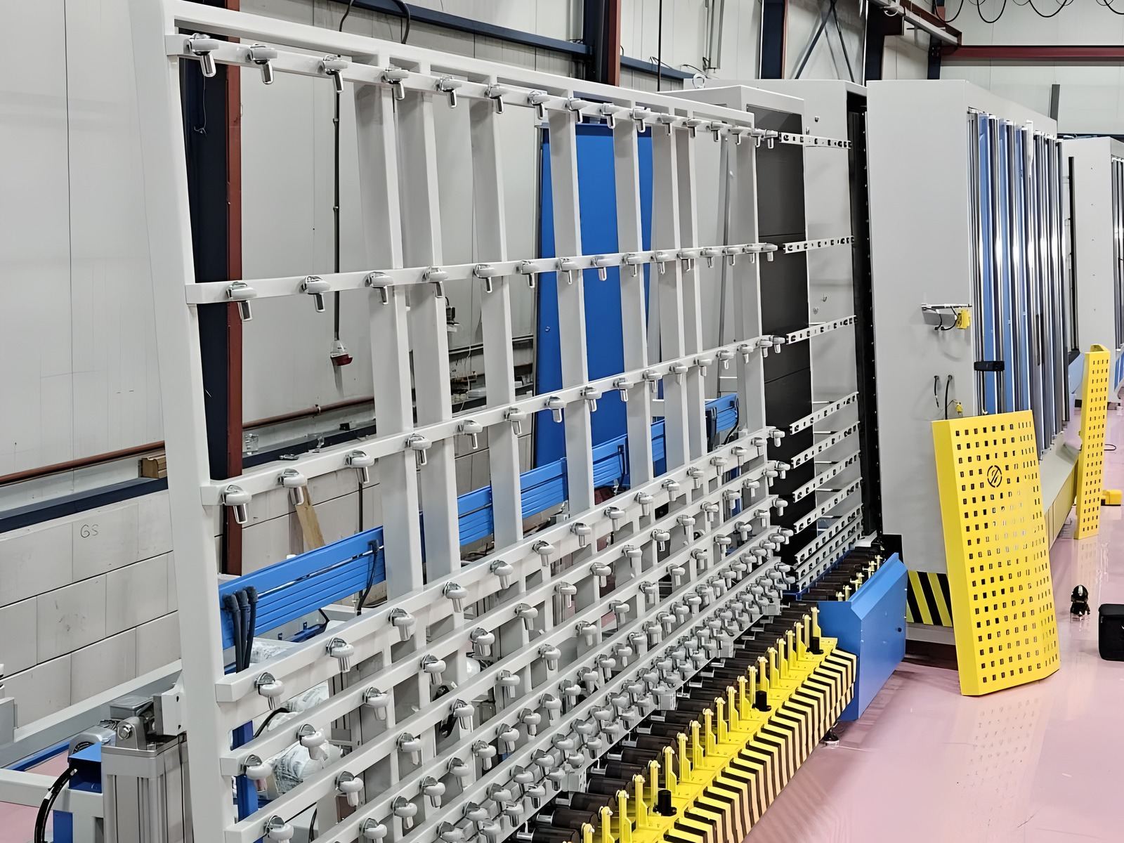 De HR++ isolatieglaslijn van HGI, dubbel en triple in eigen productie