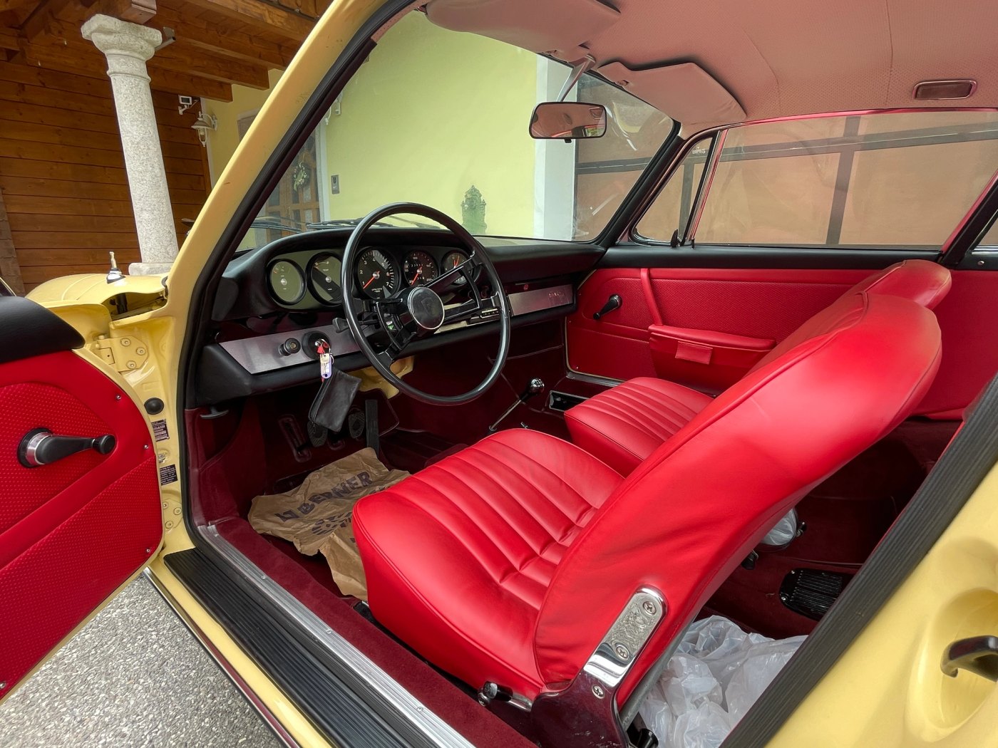 PORSCHE 912