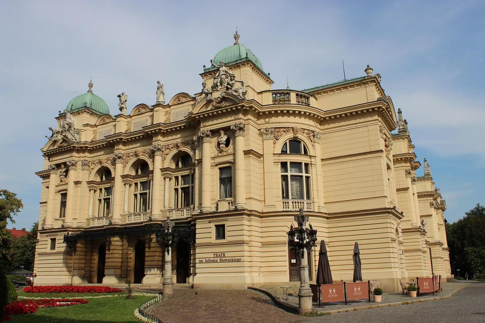 Teatr imienia Juliusza Słowackiego w Krakowie, neobarokowa fasada