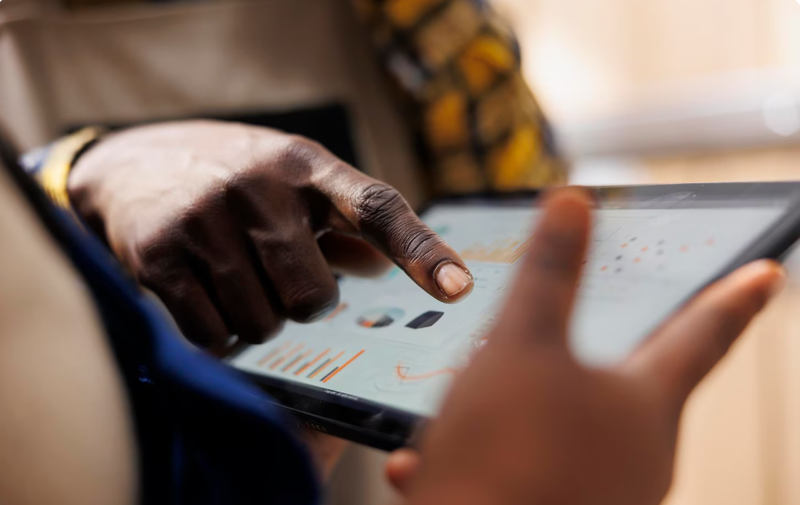 Traditional Commerce vs Digital Economy: The Vibrant Pulse of Africa’s Wealth in 2026