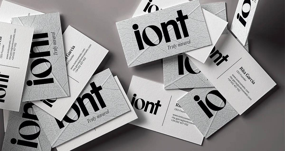 Perfil híbrido diseño gráfico y motion graphics branding dinámico 2026