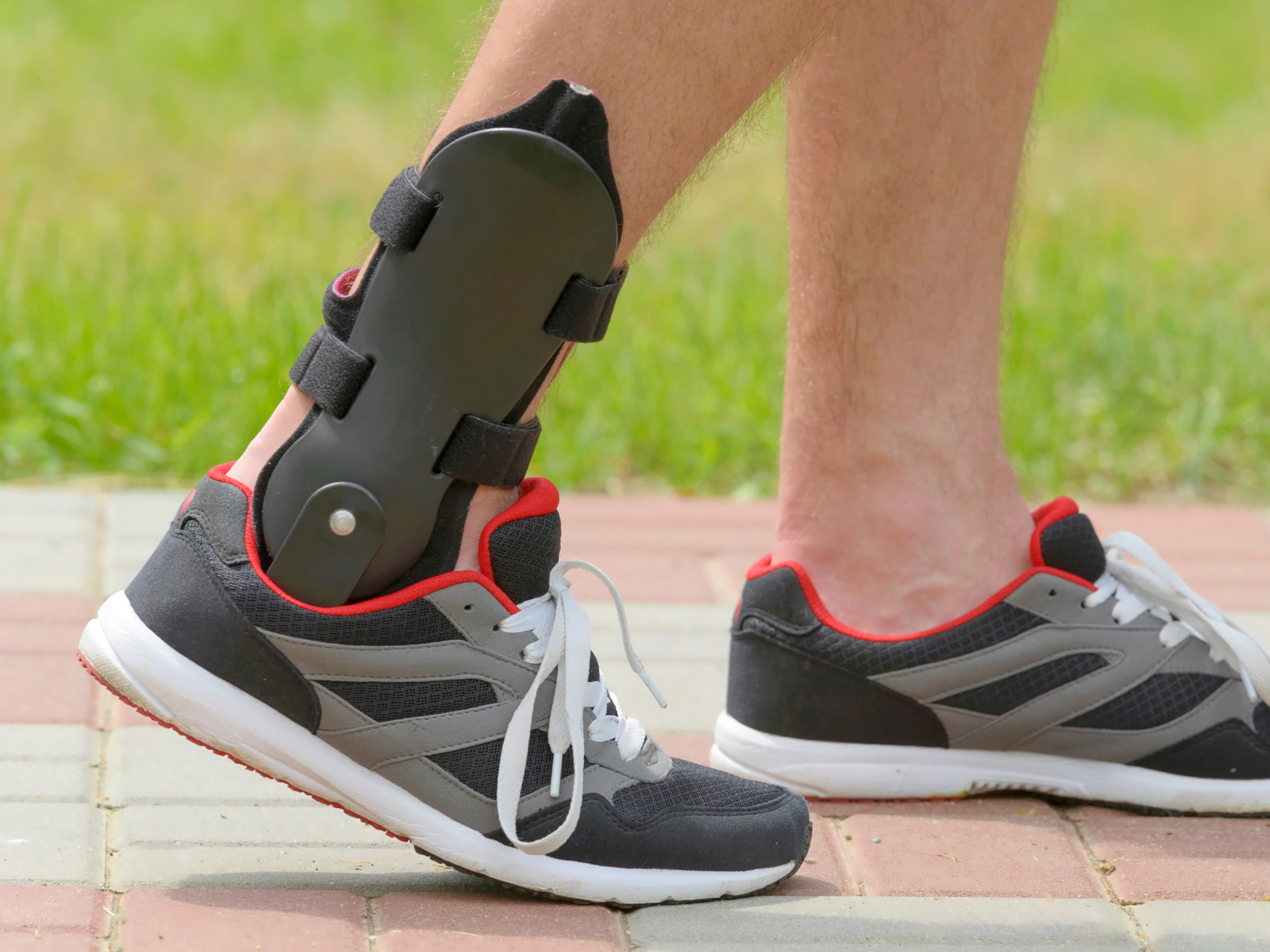 Ankle sprain braces work by restricting the inversion and eversion range of motion so that you can walk and run without straining your ligaments.