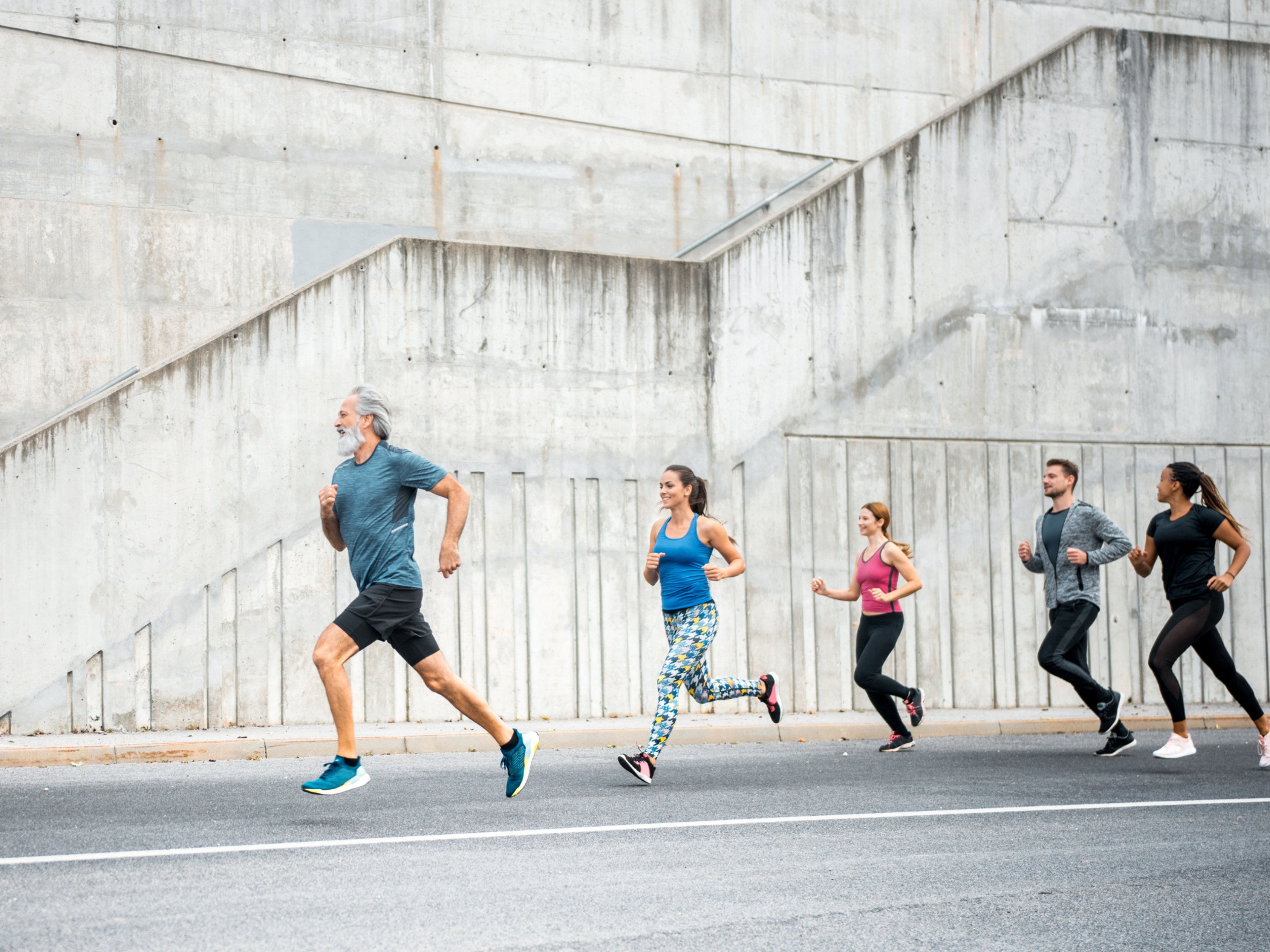 Learn what causes running overuse injuries, what warning signs to look out for and find examples of overuse injuries in runners.