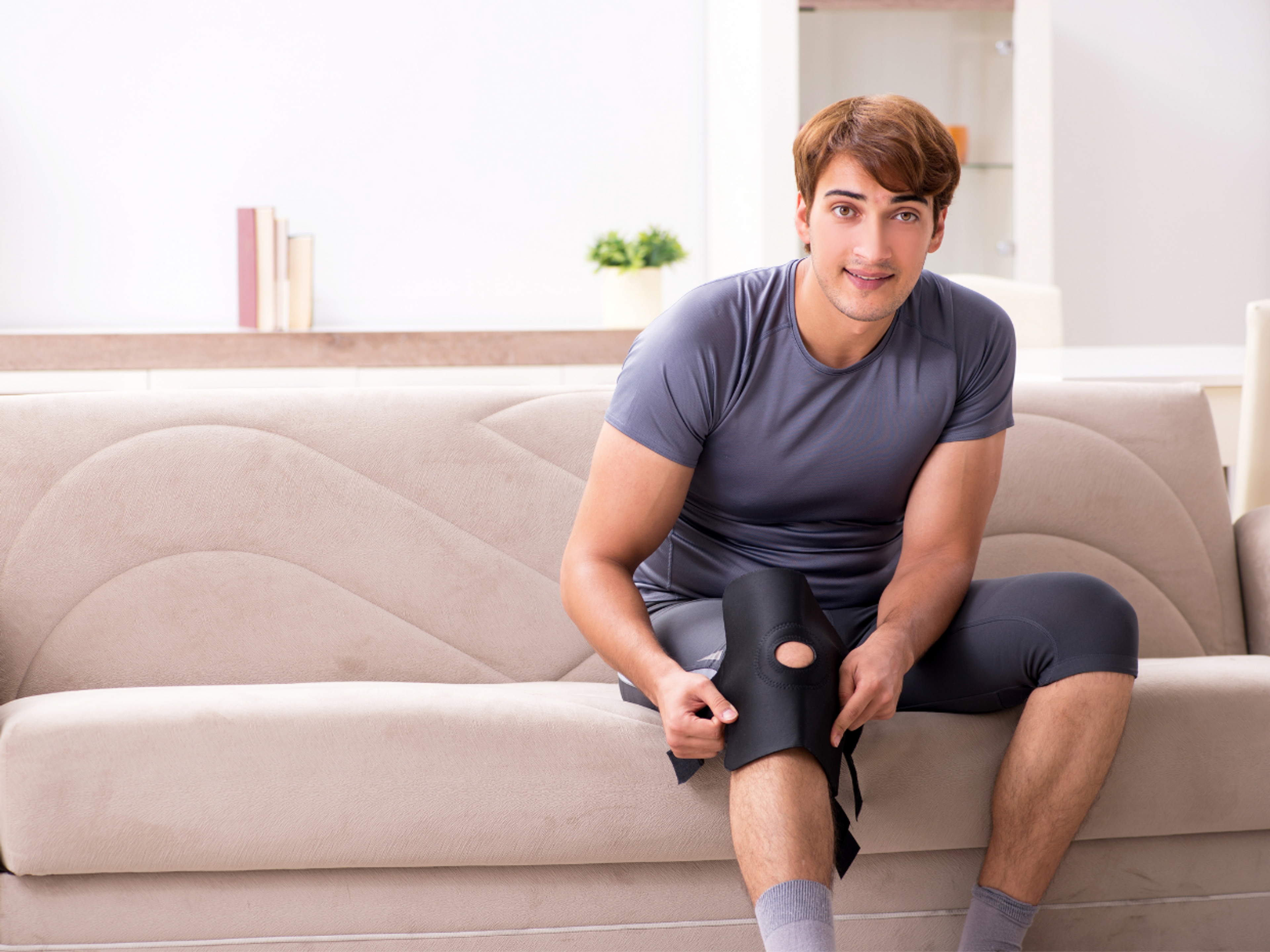 What knee braces work best for meniscus tears and when should you wear them?