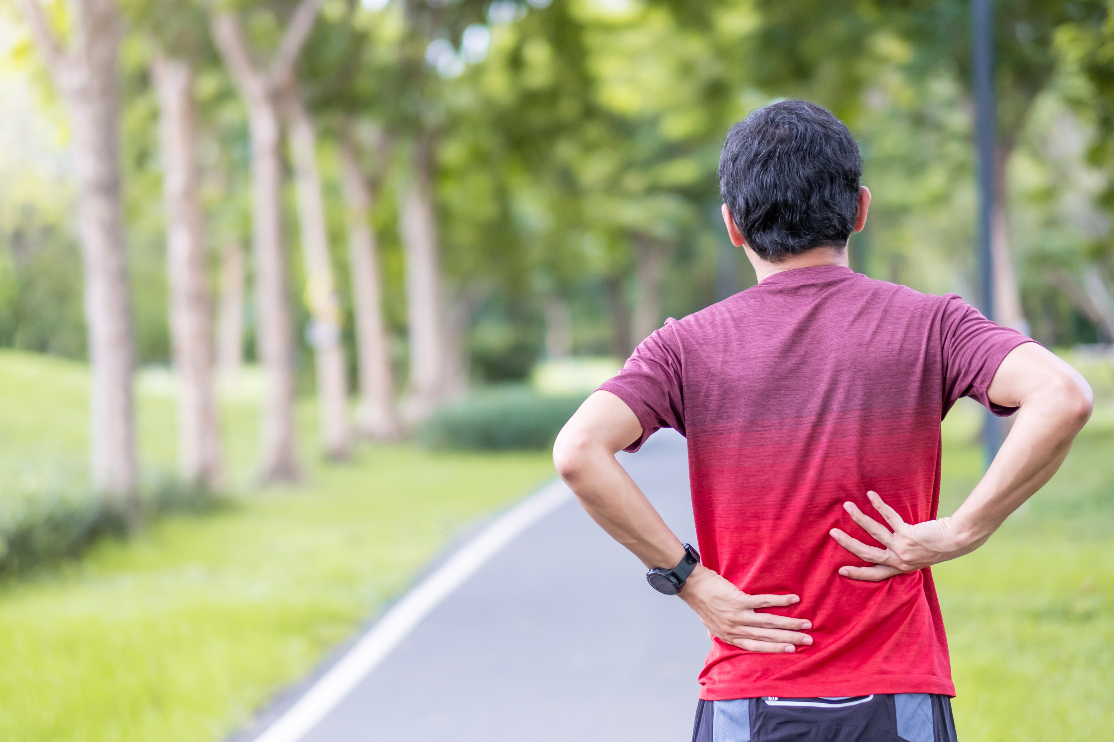 You can often continue running while recovering from back pain by adjusting your training plan or technique.