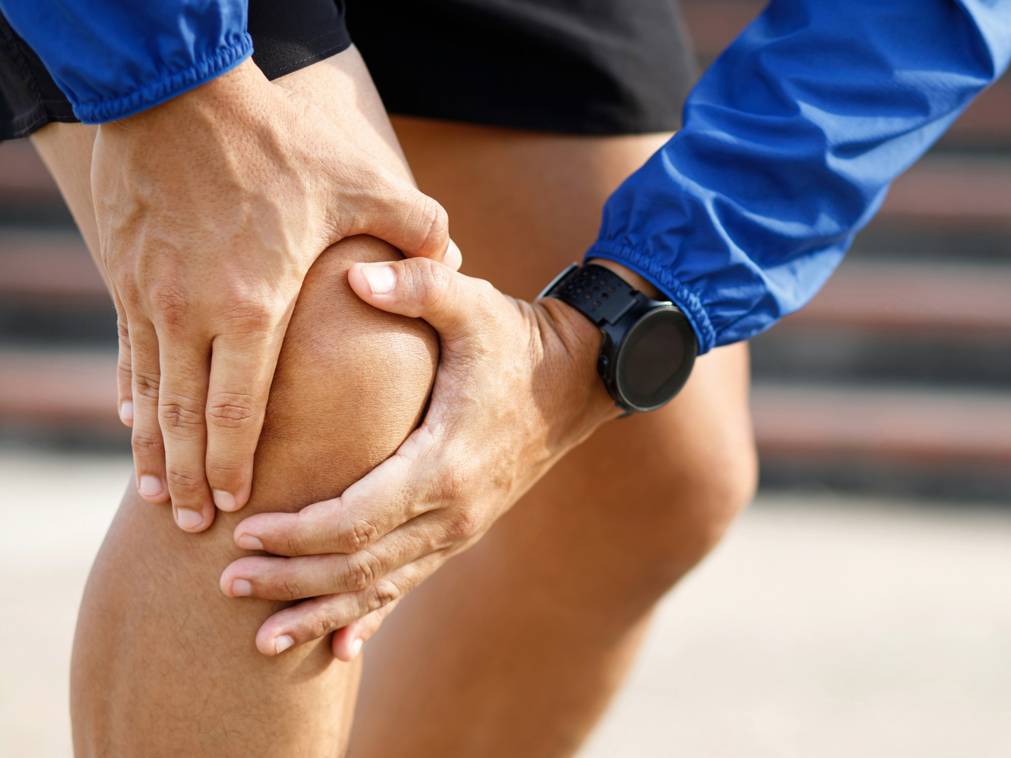 The pain from a meniscus tear is felt on the knee joint line.