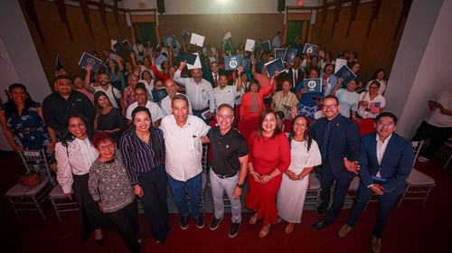 San Juan reconoce a 172 nuevos ciudadanos estadounidenses