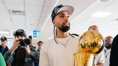 Puerto Rico celebra la llegada de José Alvarado y el trofeo de la NBA