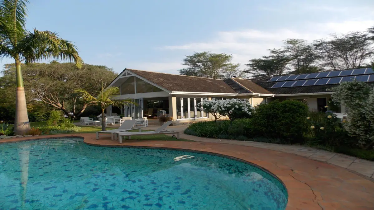 $2.4 million mega house in harare image 1
