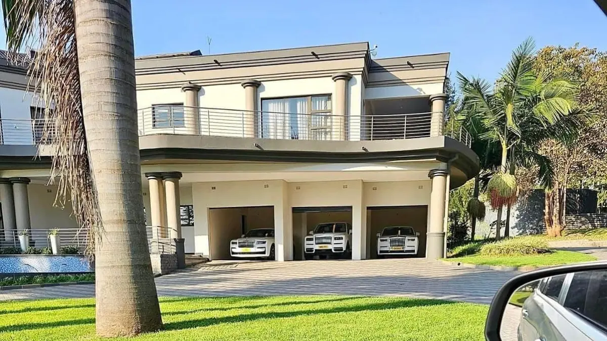 Sir Wicknell Chivhayo's US$4 Million Mansion Sir Wicknell Chivhayo's US$4 Million Mansion