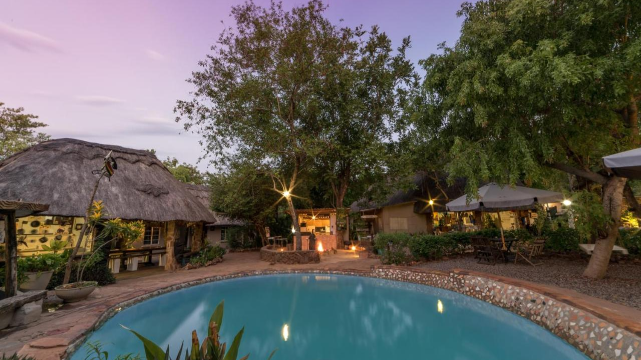 backpackers-lodge-image-1