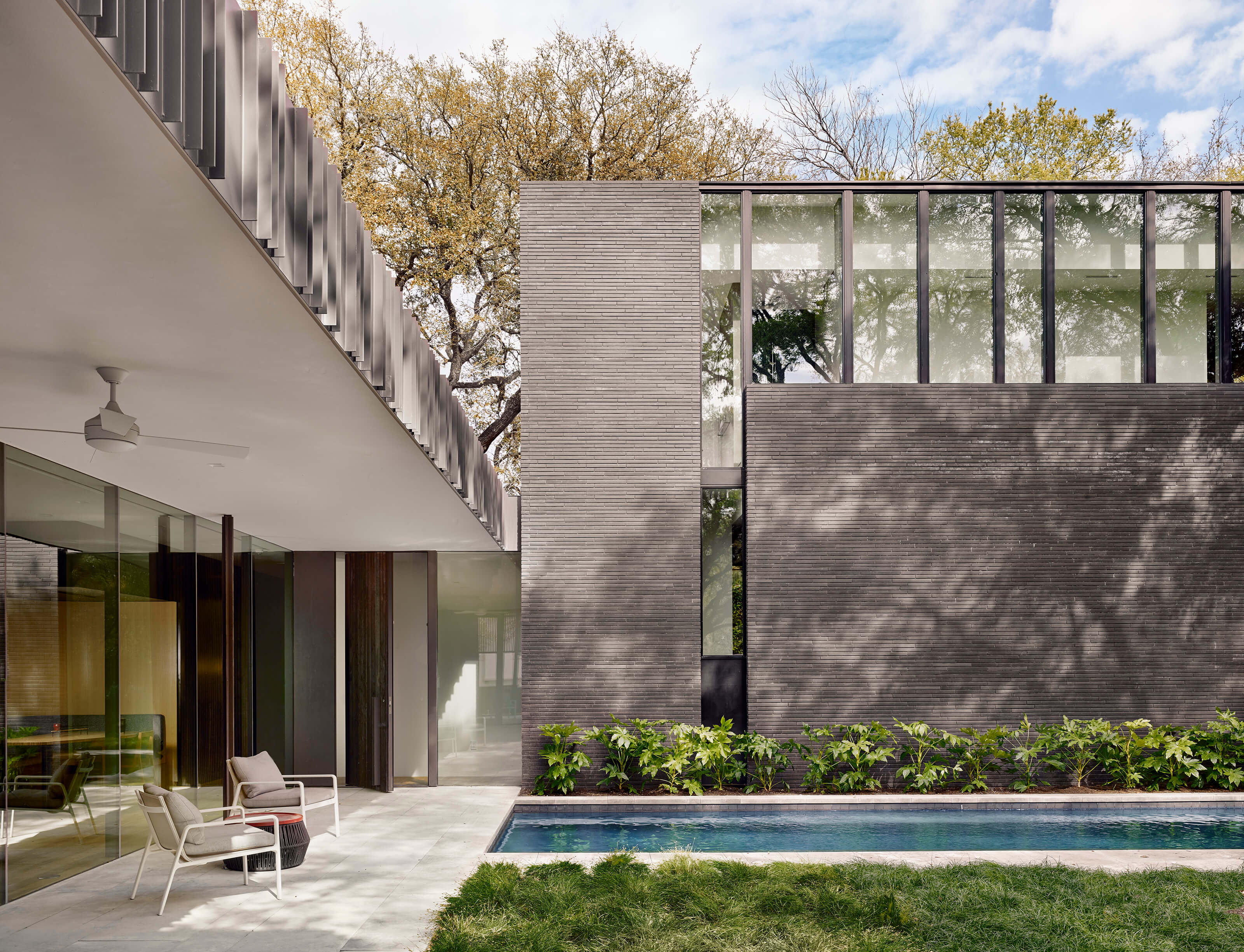 Tarrytown Residence - image 4 of 10
