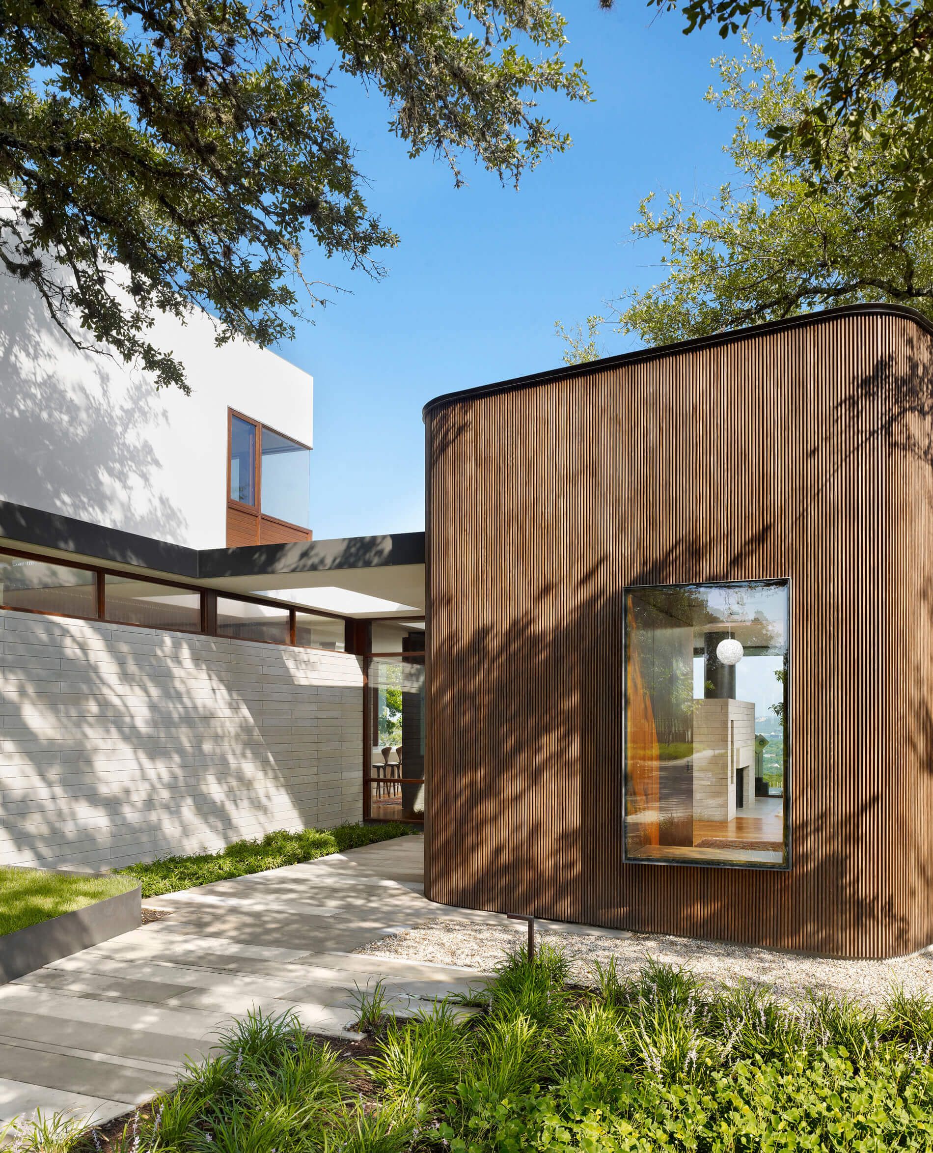 Lake View Residence - image 3 of 6